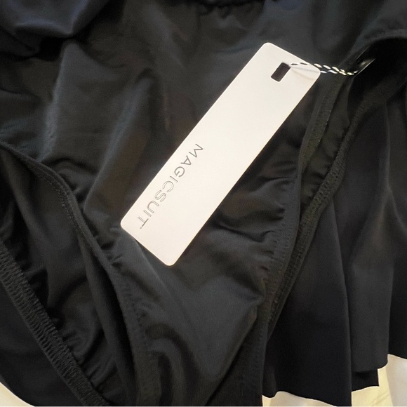 NWOT Miraclesuit Magicsuit Solids Jersey Tennis Swimsuit Skirt size 8 skort - Picture 16 of 16